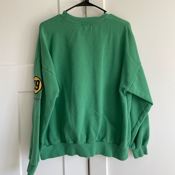 Cute small, green crewneck - Picture 2 of 3
